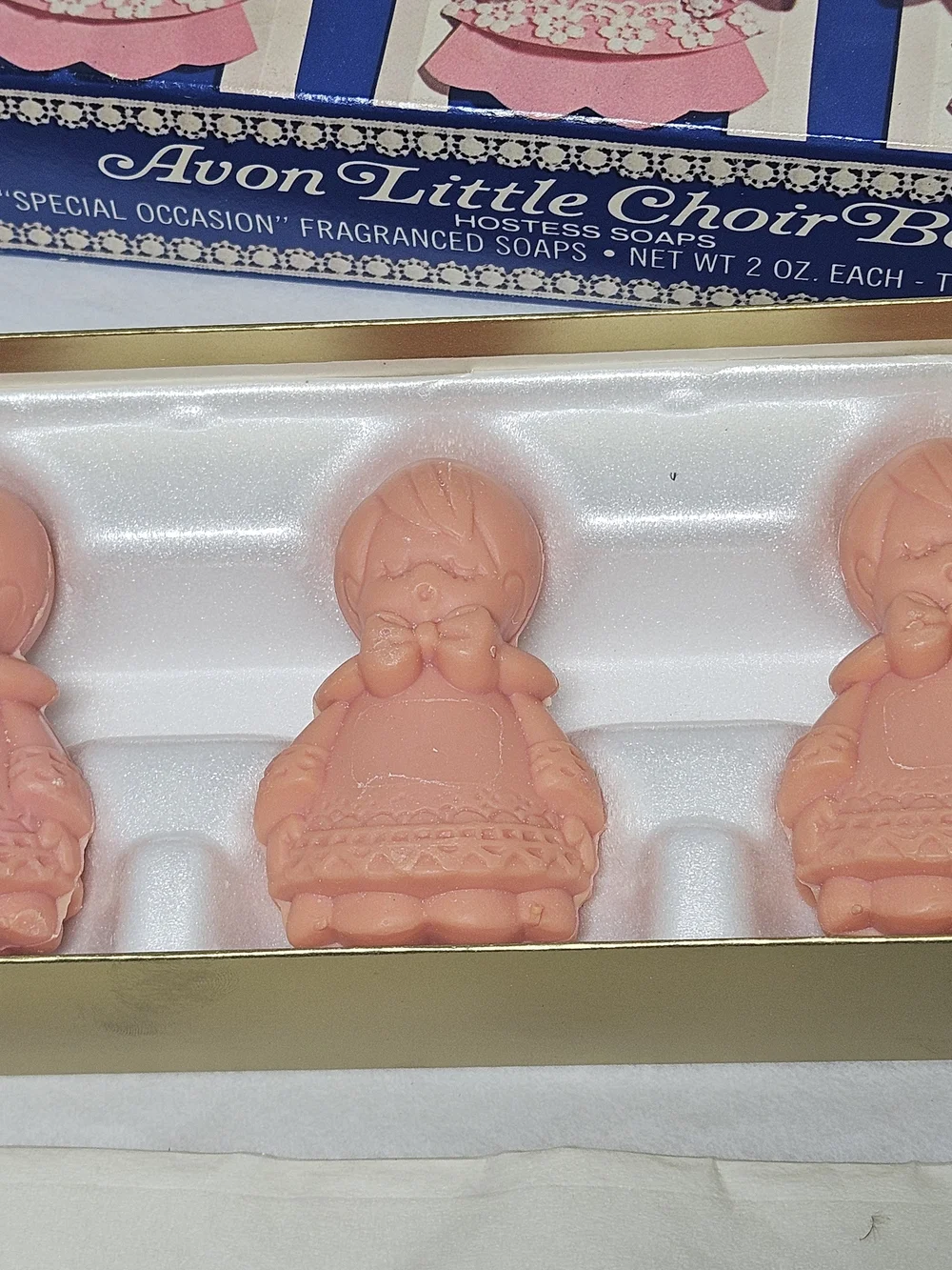 Avon Little Choir Boys Hostess Soap Set - Pink & Blue